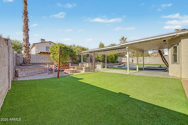 7338 E GREENWAY Street, Mesa, AZ 85207