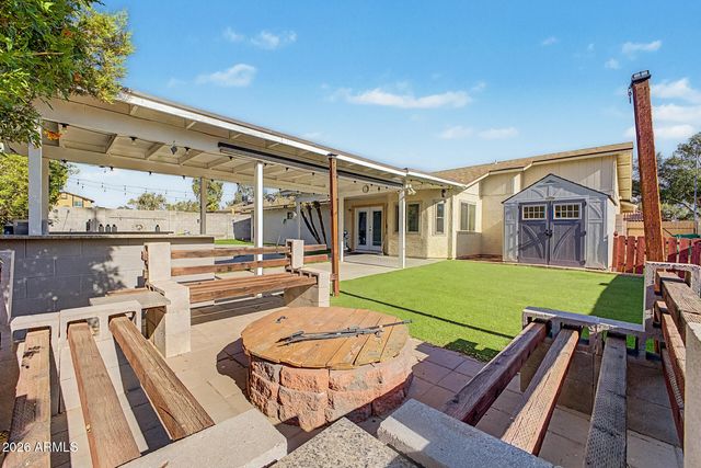 7338 E GREENWAY Street, Mesa, AZ 85207