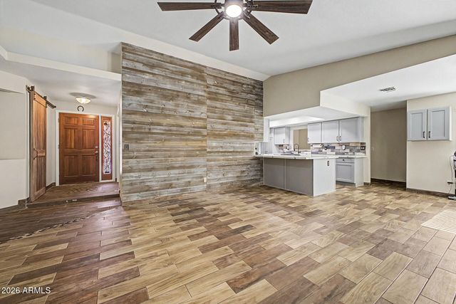 7338 E GREENWAY Street, Mesa, AZ 85207