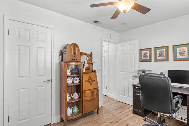 13132 Heather Dr, Waterford, CA 95386