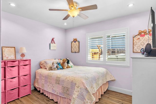 13132 Heather Dr, Waterford, CA 95386