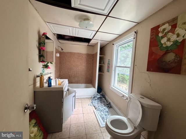 143-145 OAK ST, Bridgeton, NJ 08302