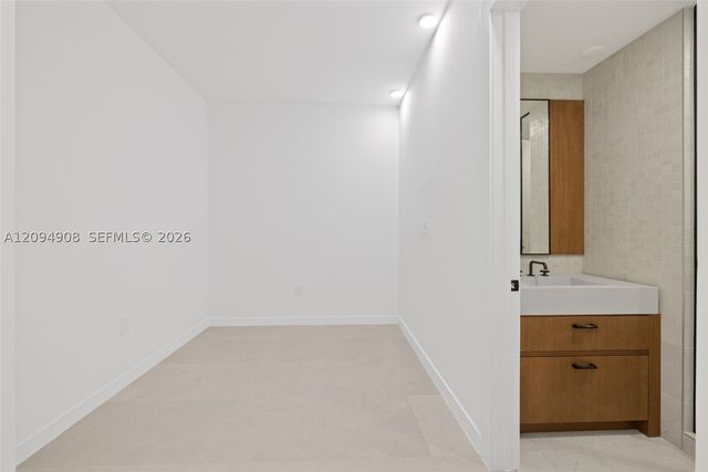 2200 Brickell Ave 206, Miami, FL 33129