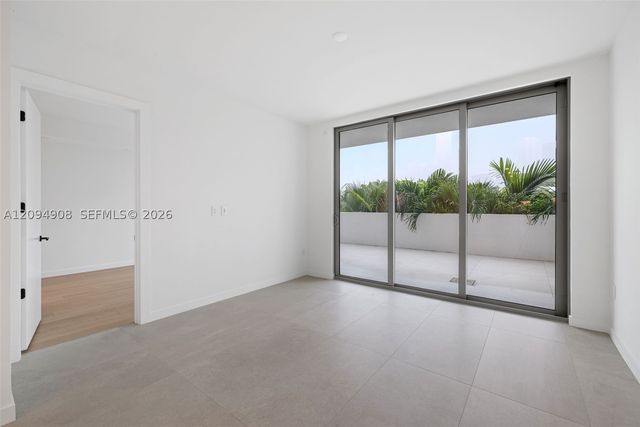 2200 Brickell Ave 206, Miami, FL 33129