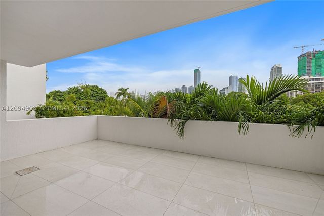 2200 Brickell Ave 206, Miami, FL 33129
