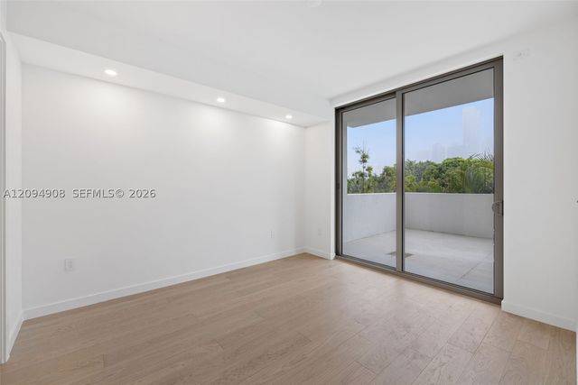 2200 Brickell Ave 206, Miami, FL 33129