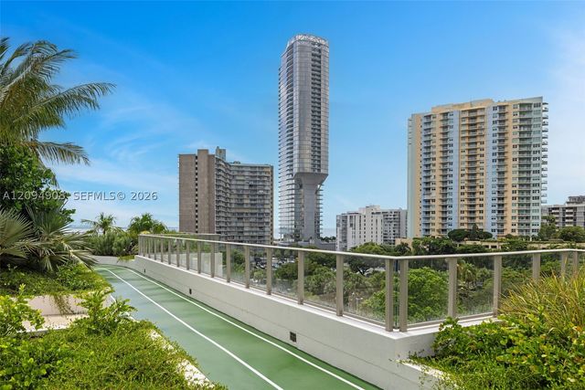 2200 Brickell Ave 206, Miami, FL 33129