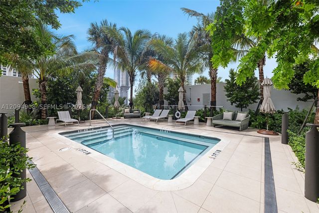2200 Brickell Ave 206, Miami, FL 33129