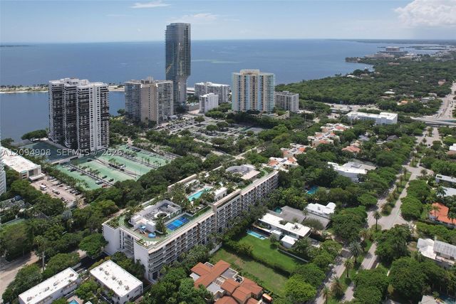 2200 Brickell Ave 206, Miami, FL 33129