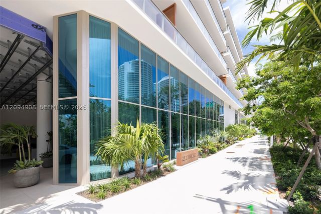 2200 Brickell Ave 206, Miami, FL 33129
