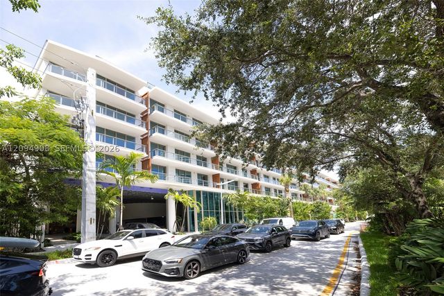 2200 Brickell Ave 206, Miami, FL 33129