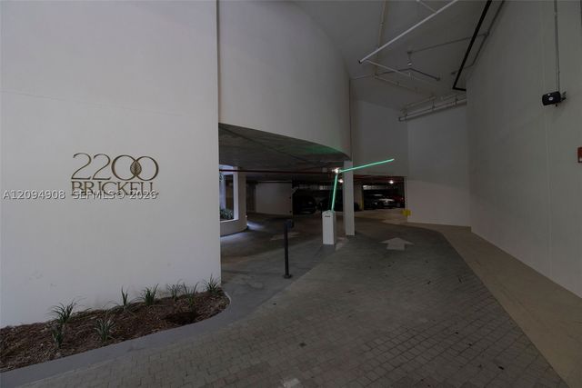 2200 Brickell Ave 206, Miami, FL 33129