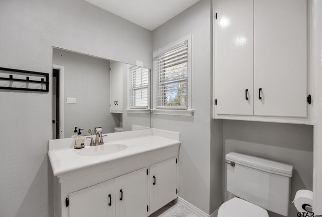 2812 Meadowlark, Tyler, TX 75701