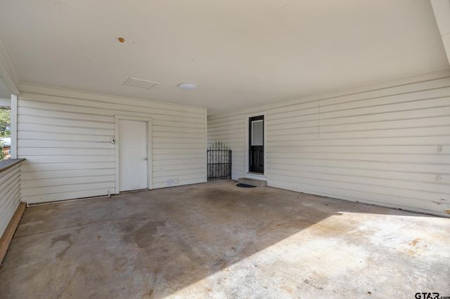 2812 Meadowlark, Tyler, TX 75701