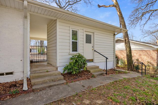 2812 Meadowlark, Tyler, TX 75701