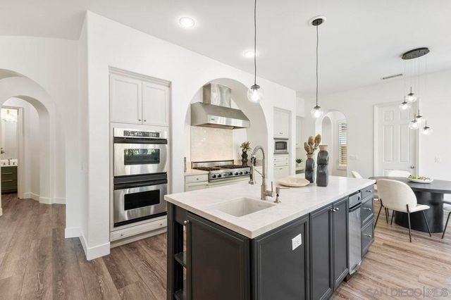 11649 Thistle Hill Pl, San Diego, CA 92130