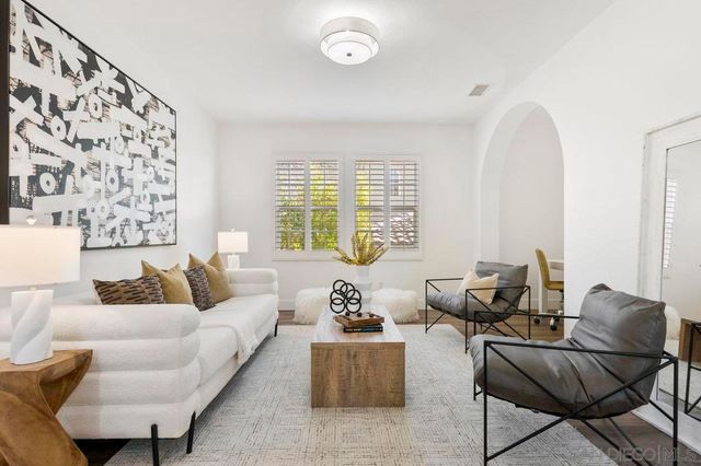 11649 Thistle Hill Pl, San Diego, CA 92130