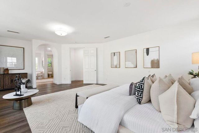 11649 Thistle Hill Pl, San Diego, CA 92130