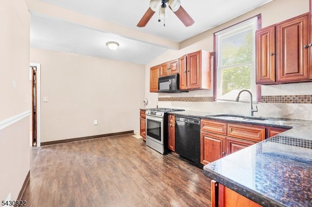 311 Paxton St, Paterson City, NJ 07503