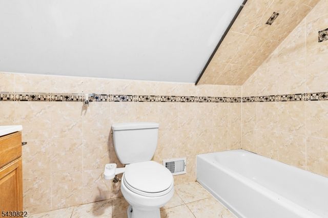 311 Paxton St, Paterson City, NJ 07503