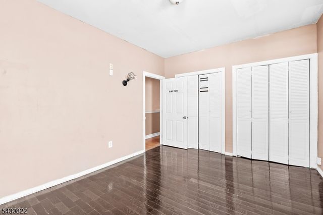 311 Paxton St, Paterson City, NJ 07503