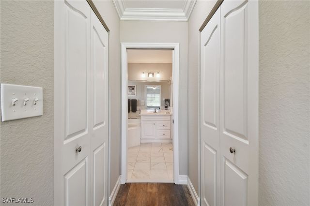 9165 Michael CIR 1002, Naples, FL 34113