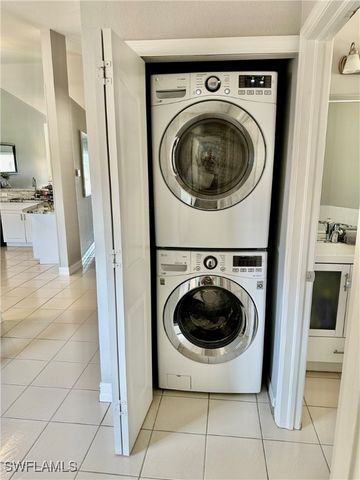 9165 Michael CIR 1002, Naples, FL 34113