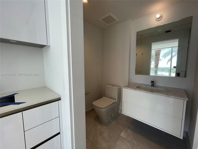 18501 Collins Avenue Cabana 22, Sunny Isles Beach, FL 33160