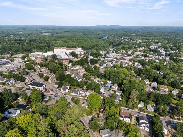 10 W High Street, Somersworth, NH 03878