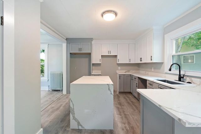 10 W High Street, Somersworth, NH 03878
