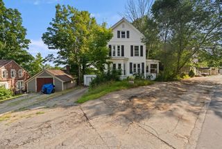 10 W High Street, Somersworth, NH 03878