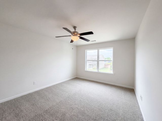 2715 Swarm Ct, Columbia, TN 38401