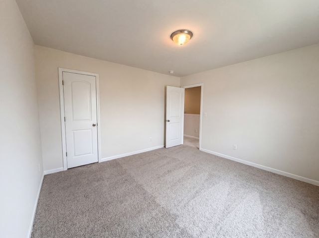 2715 Swarm Ct, Columbia, TN 38401