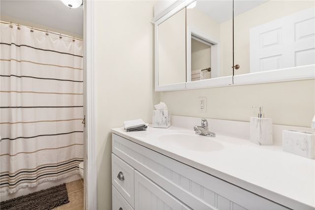 214 Goddard Row, Newport, RI 02840