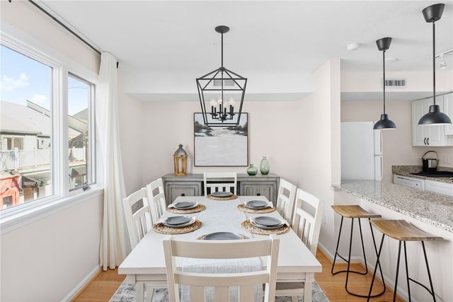 214 Goddard Row, Newport, RI 02840