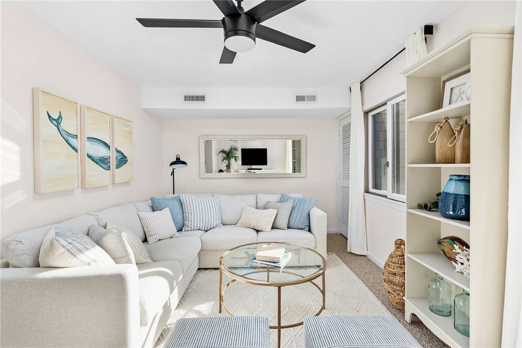 214 Goddard Row, Newport, RI 02840