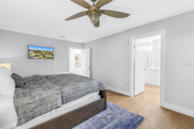 134 RIVIERA WAY NE, St Petersburg, FL 33704