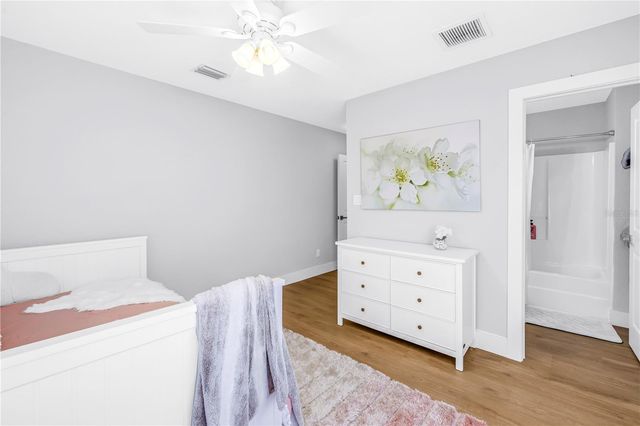 134 RIVIERA WAY NE, St Petersburg, FL 33704