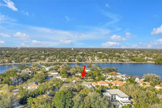 134 RIVIERA WAY NE, St Petersburg, FL 33704