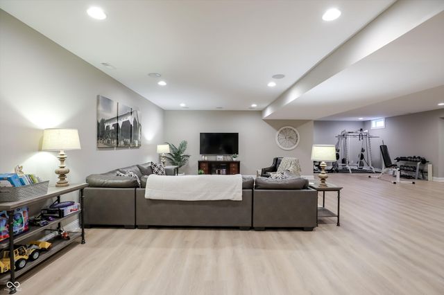 14729 Harvest Glen Boulevard S, Fishers, IN 46037