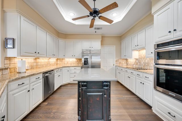 112 Marina Dr, Bullard, TX 75757