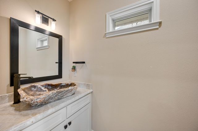 112 Marina Dr, Bullard, TX 75757