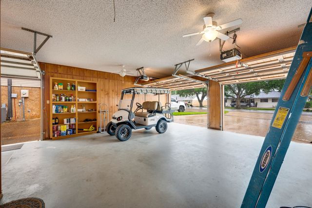 112 Marina Dr, Bullard, TX 75757