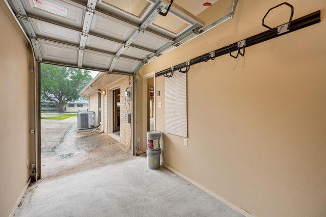 112 Marina Dr, Bullard, TX 75757