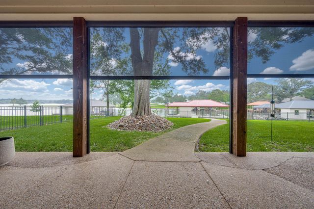 112 Marina Dr, Bullard, TX 75757