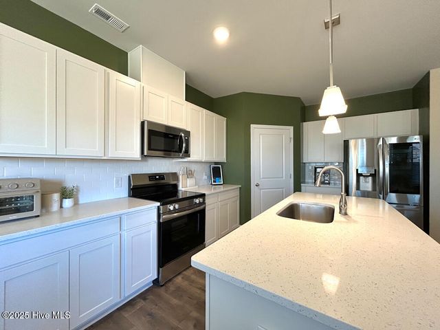 107 Harvest Bluff Lane, Jacksonville, NC 28546
