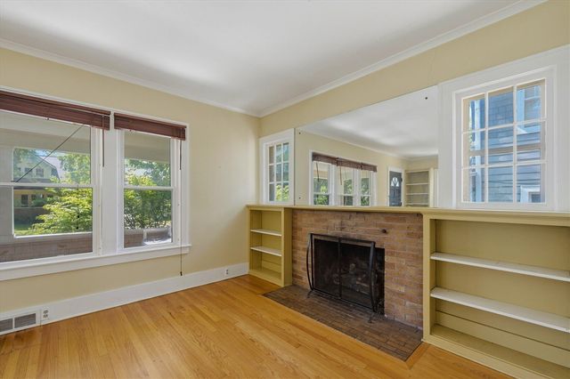 1423 Henry Street, Ann Arbor, MI 48104