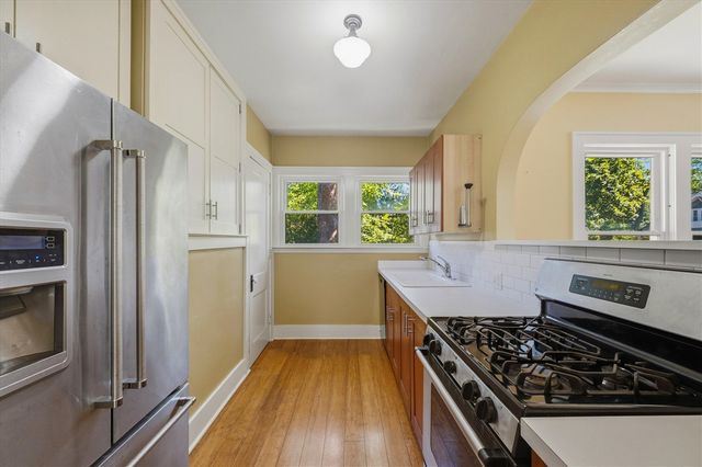 1423 Henry Street, Ann Arbor, MI 48104