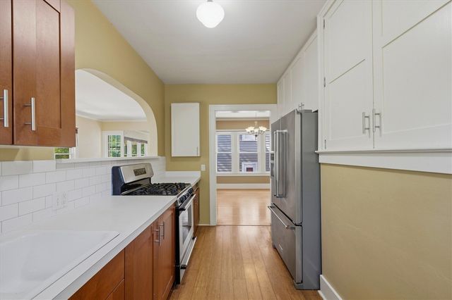 1423 Henry Street, Ann Arbor, MI 48104