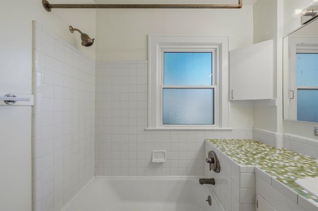 1423 Henry Street, Ann Arbor, MI 48104